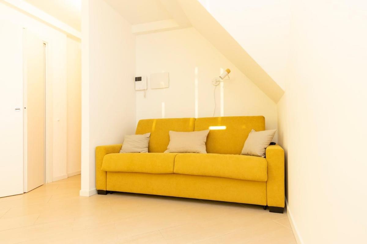 Sunny Retreat Near Metro, 12 Min To Duomo * Milan